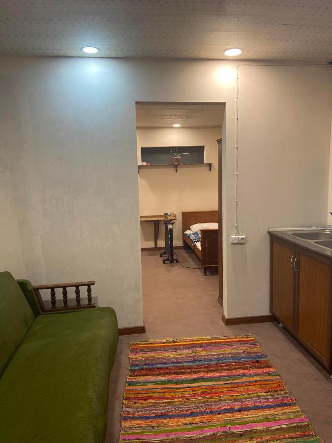 Vahe'S Corner House Hotel Yerevan Exterior photo